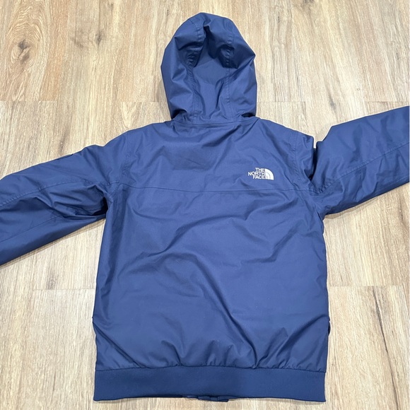 {preloved} Boy’s The North Face Blue Puffer Jacket with Hood - Picture 3 of 14